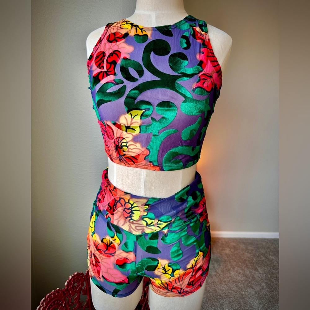 Pole Dance Aerial Floral Velvet Burnout Top & Shorts Set